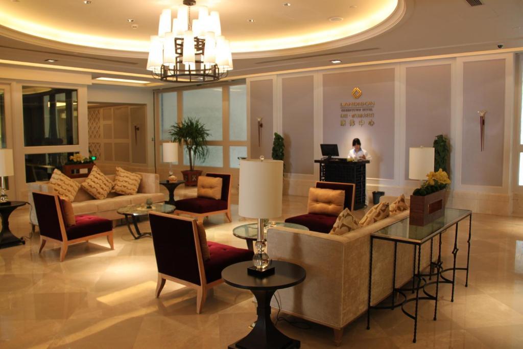 Landison Green Town Hotel Xinchang Buitenkant foto