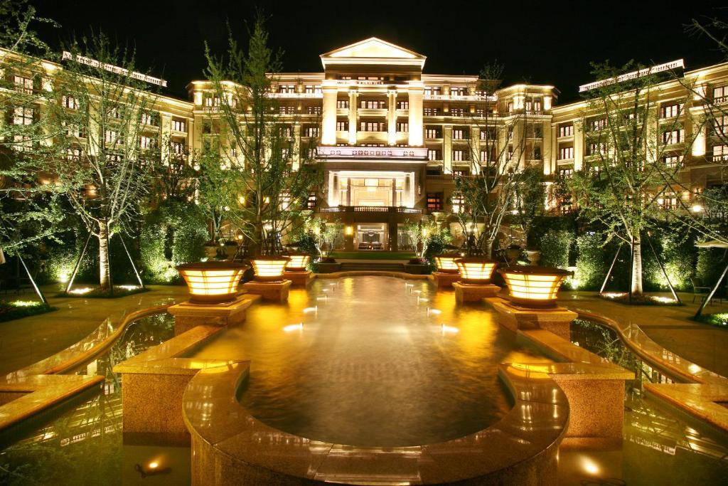 Landison Green Town Hotel Xinchang Buitenkant foto